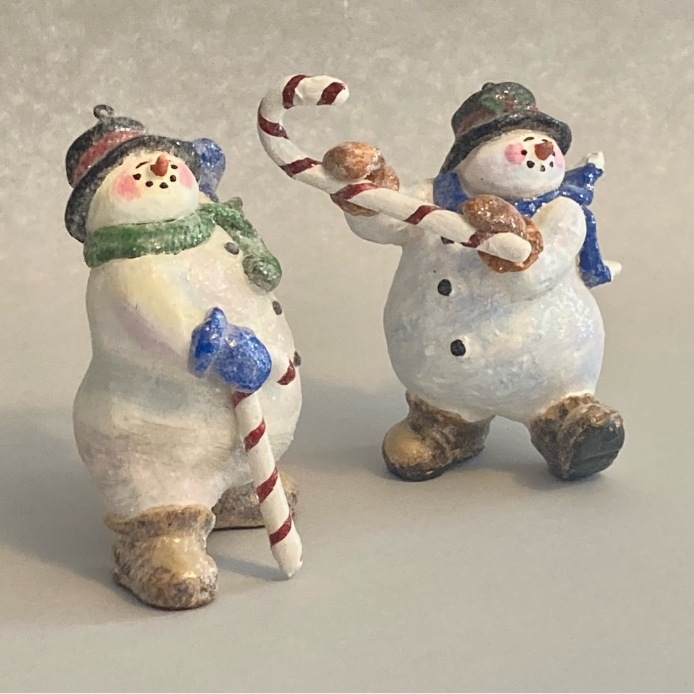 2 5” Tall Snowman Figurines